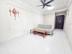 Blk 102 Woodlands Street 13 (Woodlands), HDB 3 Rooms #576841551